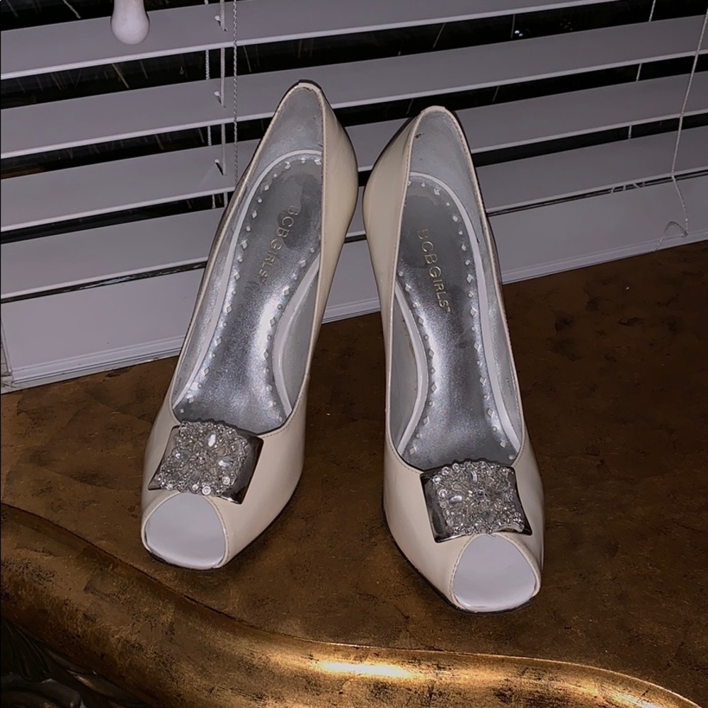 Off White Shoe